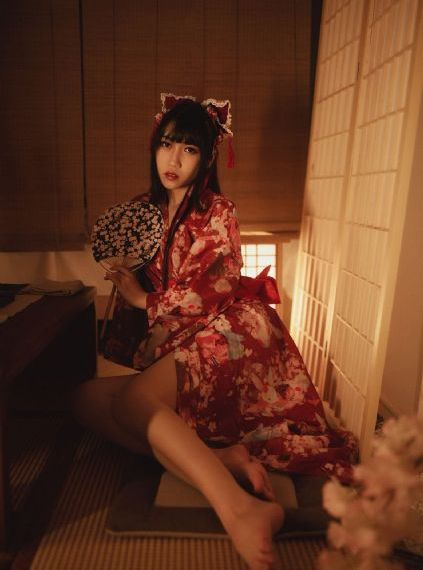 教室里我挺进了她的体内视频播放