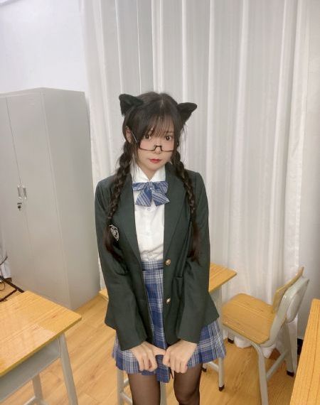 姑娘看电影免费观看动漫版
